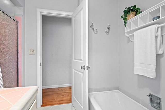 5325 Shepard Ave, Sacramento, CA 95819