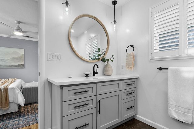 5325 Shepard Ave, Sacramento, CA 95819