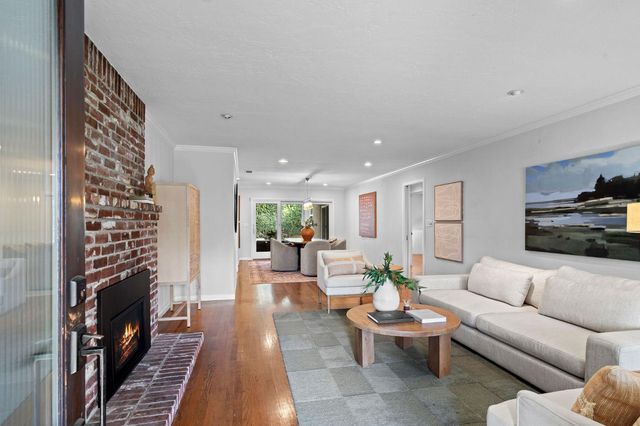 5325 Shepard Ave, Sacramento, CA 95819