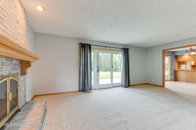 4115 W Howe Road, Dewitt, MI 48820
