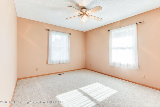 4115 W Howe Road, Dewitt, MI 48820