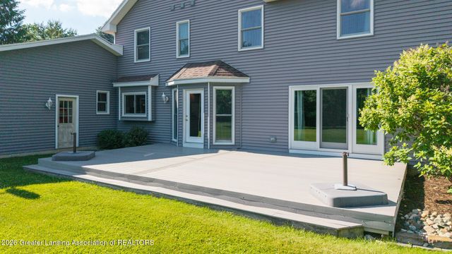 4115 W Howe Road, Dewitt, MI 48820