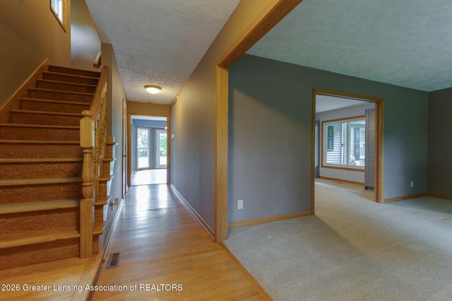 4115 W Howe Road, Dewitt, MI 48820