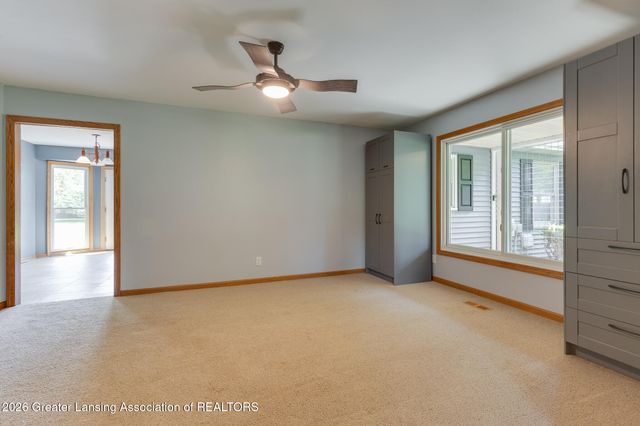 4115 W Howe Road, Dewitt, MI 48820