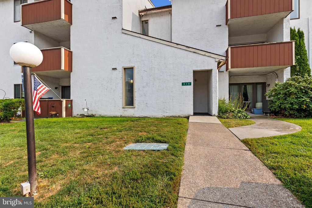 810 CHARLOTTE WAY #202, Enola, PA 17025