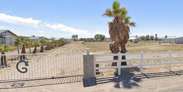 1668 E Hammer Lane, Fort Mohave, AZ 86426