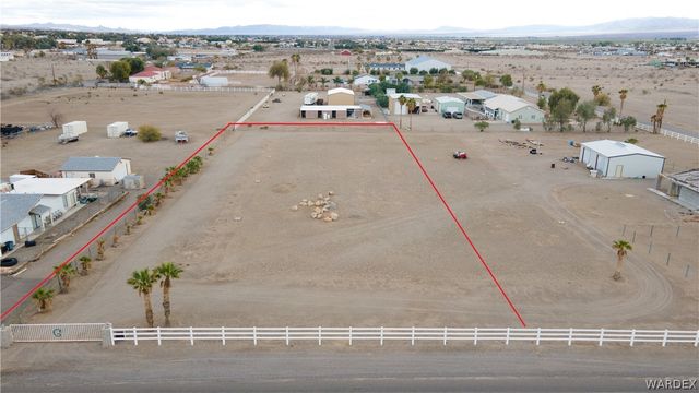 1668 E Hammer Lane, Fort Mohave, AZ 86426