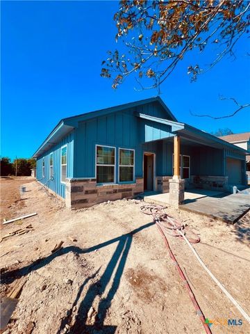 616 Avenue G, Moody, TX 76557