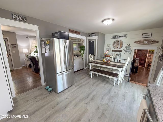 35 Drexel Drive, Jackson, NJ 08527