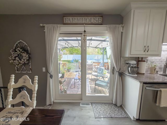 35 Drexel Drive, Jackson, NJ 08527