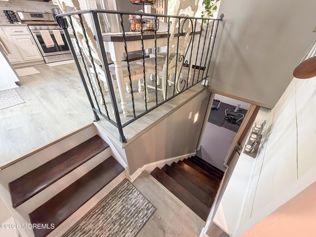 35 Drexel Drive, Jackson, NJ 08527