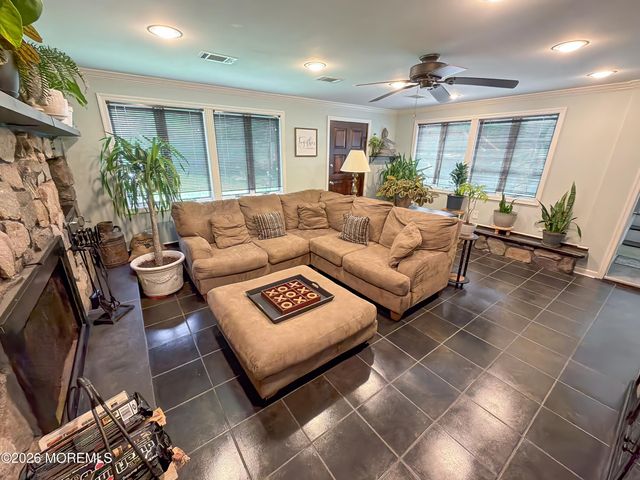 35 Drexel Drive, Jackson, NJ 08527