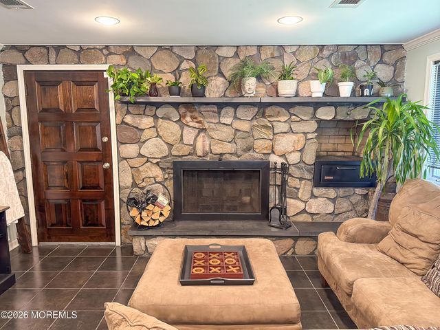 35 Drexel Drive, Jackson, NJ 08527