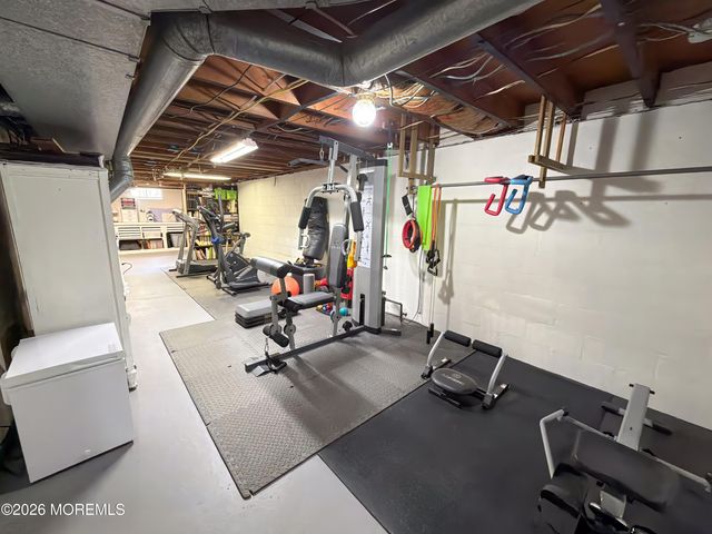 35 Drexel Drive, Jackson, NJ 08527
