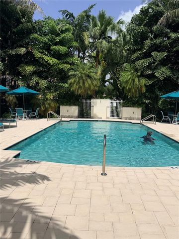 4617 NW 96th Ave -, Doral, FL 33178