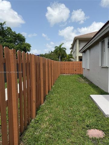 4617 NW 96th Ave -, Doral, FL 33178