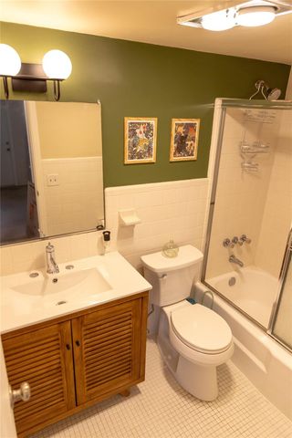 1900 NE 8th Court 201, Fort Lauderdale, FL 33304