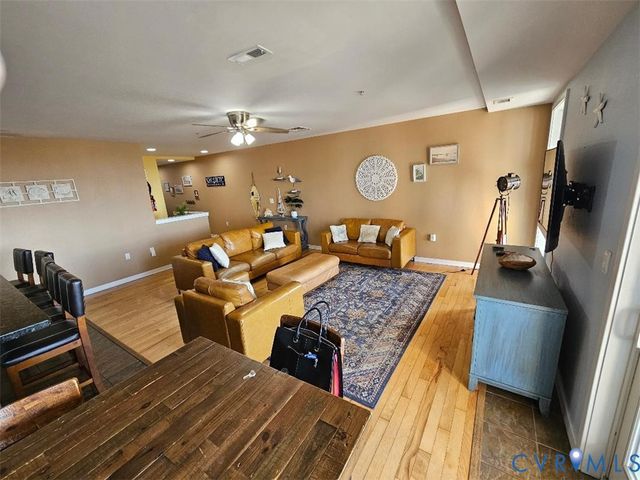 3738 Sandpiper Rd Unit#432B, Virginia Beach, VA 23456