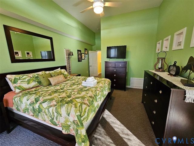 3738 Sandpiper Rd Unit#432B, Virginia Beach, VA 23456