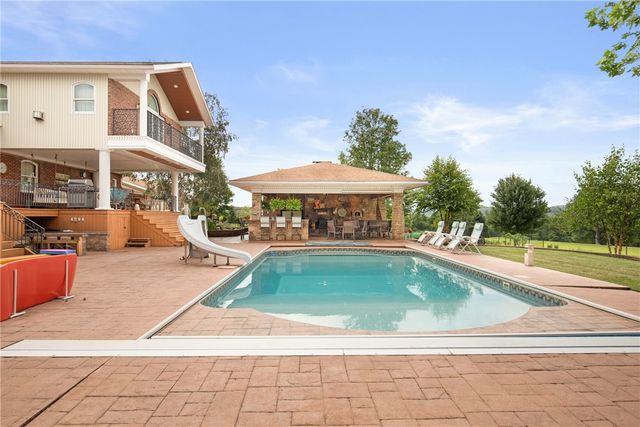 153 Berkeys Lane, Quemahoning Twp, PA 15563