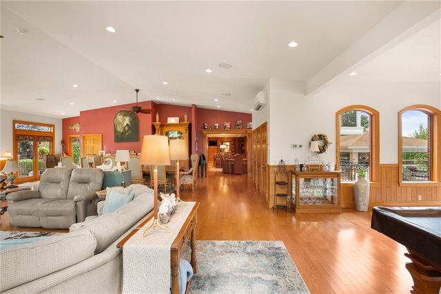 153 Berkeys Lane, Quemahoning Twp, PA 15563