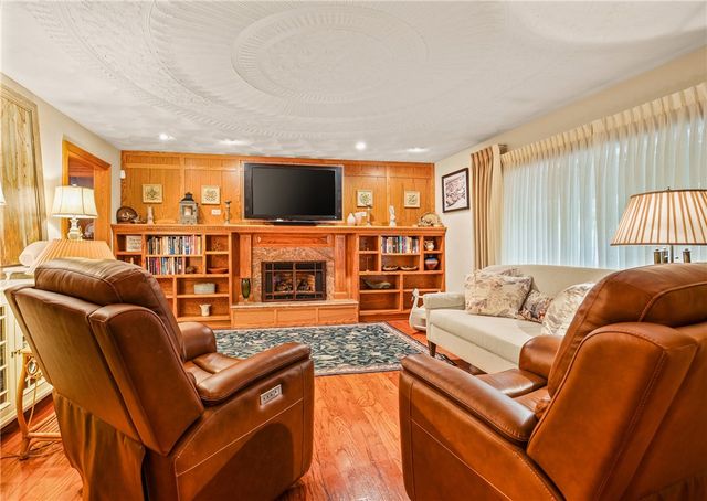 153 Berkeys Lane, Quemahoning Twp, PA 15563