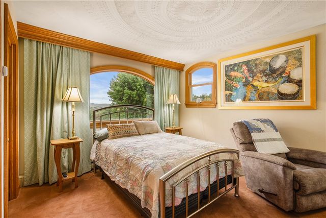 153 Berkeys Lane, Quemahoning Twp, PA 15563