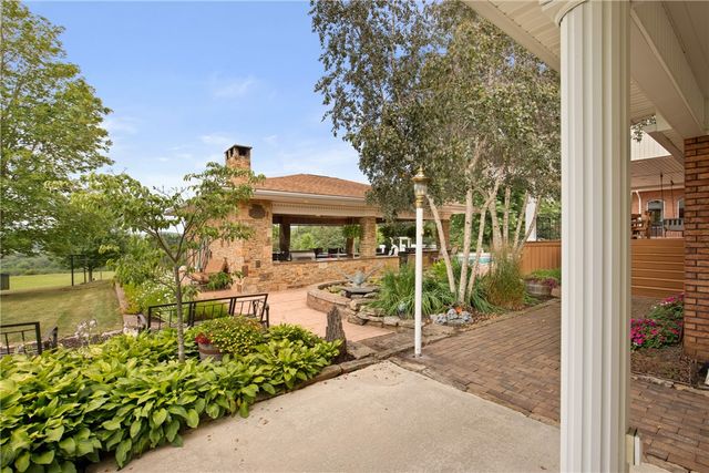 153 Berkeys Lane, Quemahoning Twp, PA 15563