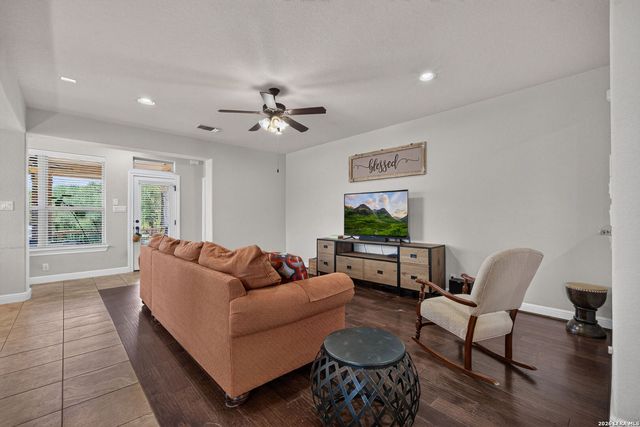 3838 Cordoba Crk, San Antonio, TX 78259