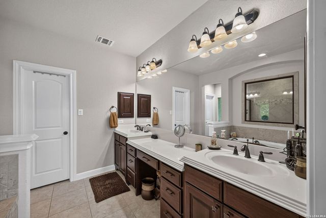 3838 Cordoba Crk, San Antonio, TX 78259