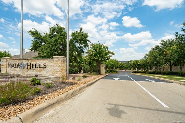 3838 Cordoba Crk, San Antonio, TX 78259