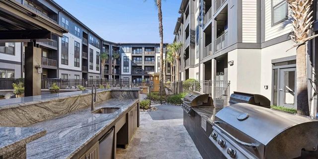 776-2 N ORANGE AVENUE, Orlando, FL 32801