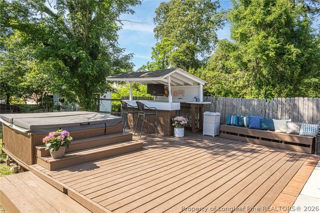 214 Pinecrest Drive, Fayetteville, NC 28305