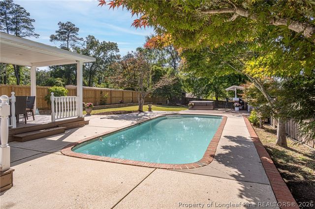 214 Pinecrest Drive, Fayetteville, NC 28305