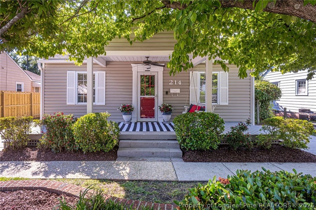 214 Pinecrest Drive, Fayetteville, NC 28305