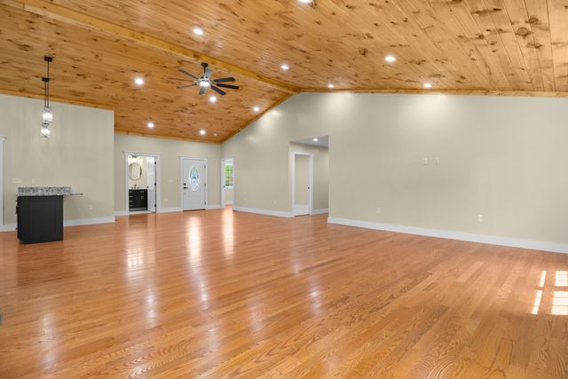 170 Laredo Drive, London, KY 40741
