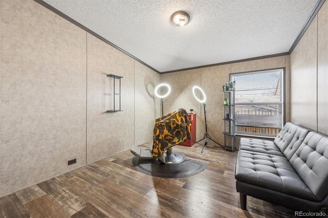 9400 Elm Court, Denver, CO 80260