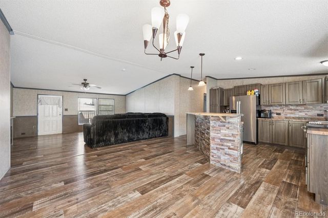 9400 Elm Court, Denver, CO 80260