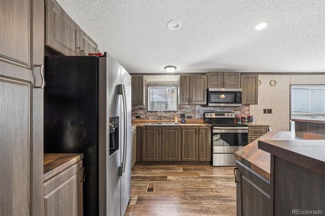 9400 Elm Court, Denver, CO 80260