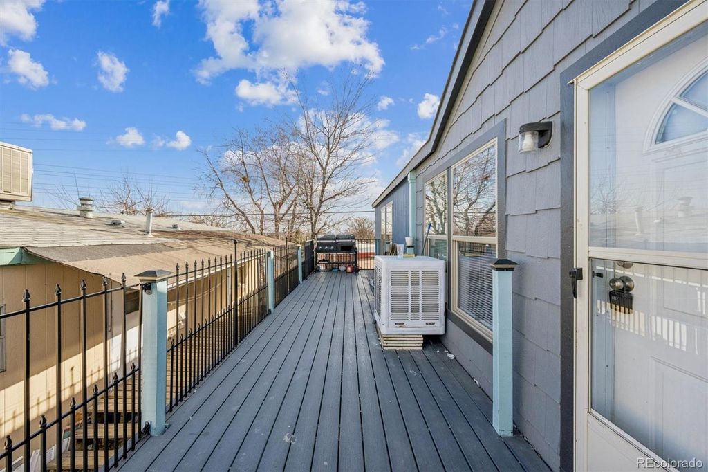 9400 Elm Court, Denver, CO 80260