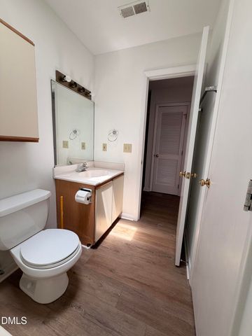 366 Summerwalk Circle, Chapel Hill, NC 27517