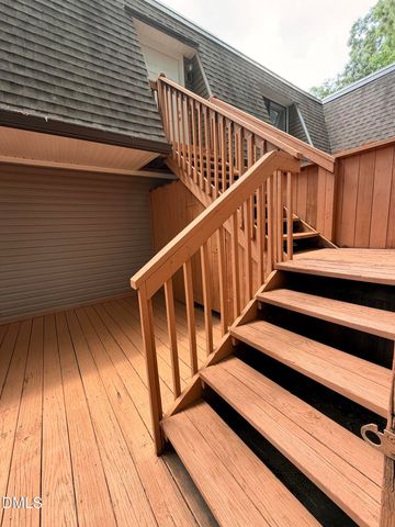 366 Summerwalk Circle, Chapel Hill, NC 27517