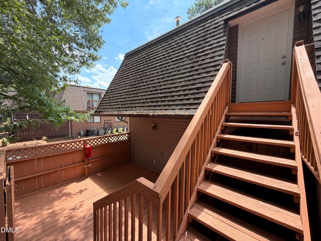 366 Summerwalk Circle, Chapel Hill, NC 27517