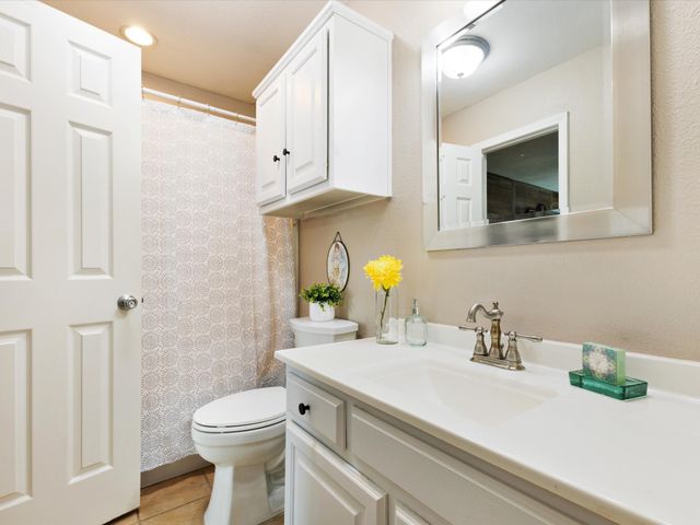 2723 Belmeade Drive, Carrollton, TX 75006