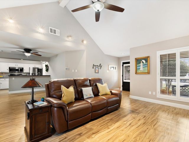 2723 Belmeade Drive, Carrollton, TX 75006