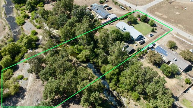 7557 Live Oak Drive, Sanger, CA 93657