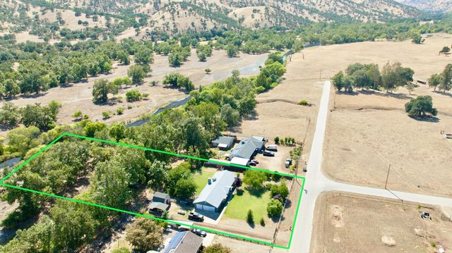 7557 Live Oak Drive, Sanger, CA 93657