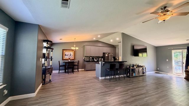 7557 Live Oak Drive, Sanger, CA 93657