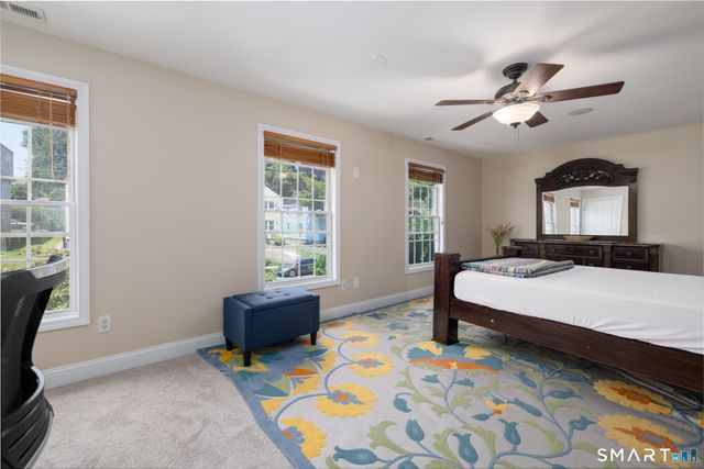 22 Crescent Street, West Hartford, CT 06119