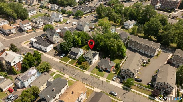22 Crescent Street, West Hartford, CT 06119